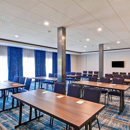 Courtyard By Marriott Long Island Islip/Courthouse Complex Hotel Сентръл Айслип Екстериор снимка