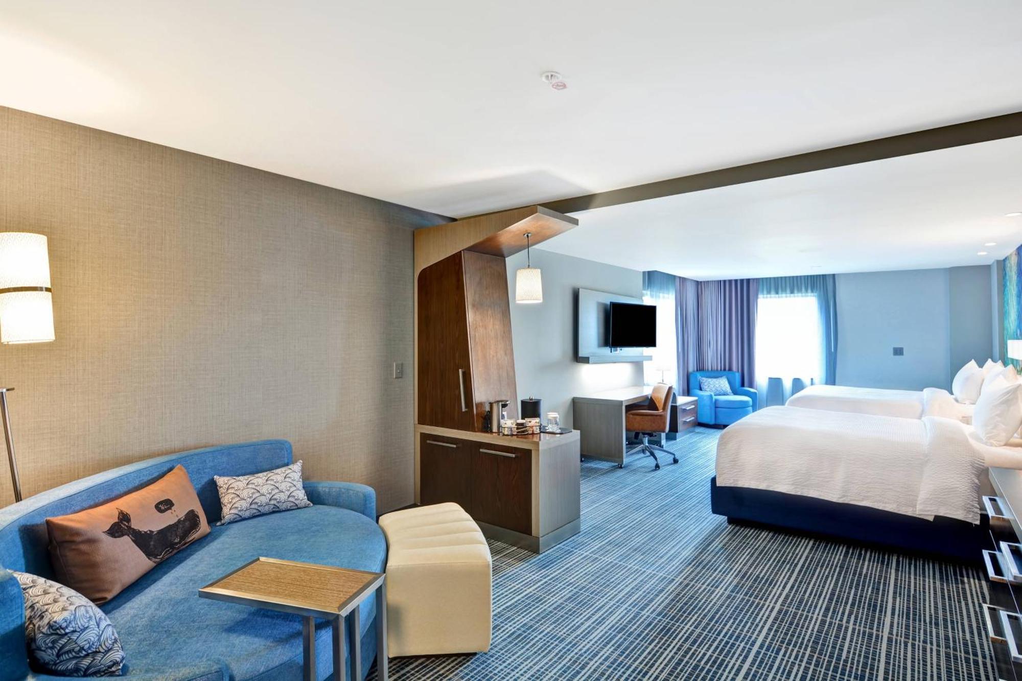 Courtyard By Marriott Long Island Islip/Courthouse Complex Hotel Сентръл Айслип Екстериор снимка